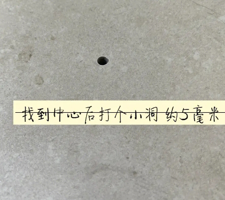 城子河瓷砖空鼓维修公司专业解答在瓷砖铺贴过程中，如果砂料搅拌不均匀，将会带来以下问题